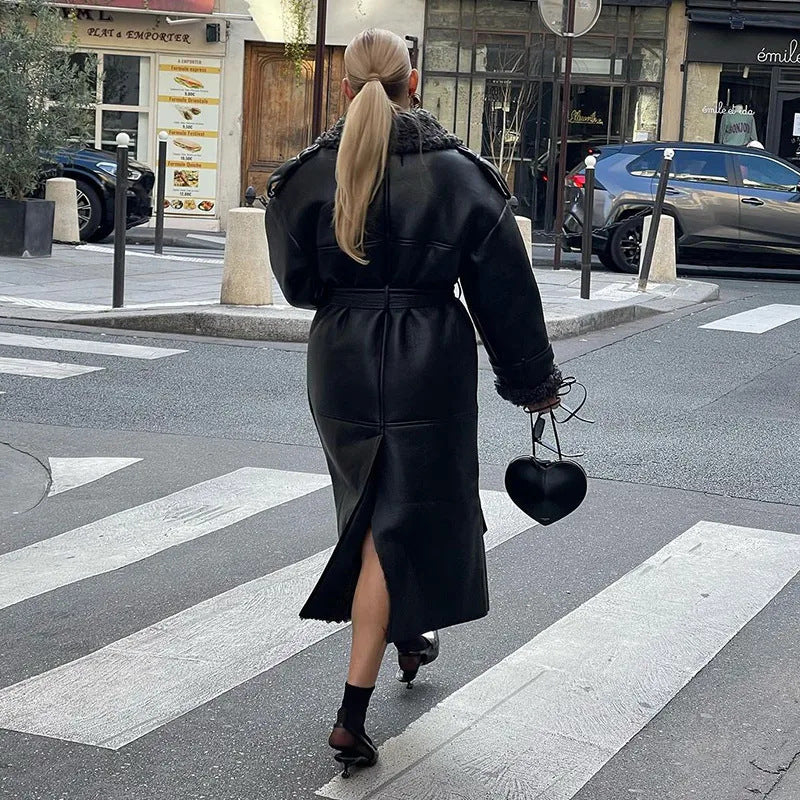 Damen Oversize Lammfellmantel mit Gürtel und Teddyfutter Echo Archiv