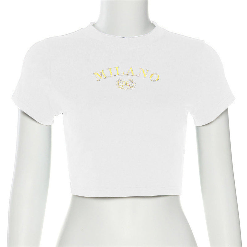 Damen cropped T-Shirt mit gesticktem Schriftzug und rundem Ausschnitt Echo Archiv