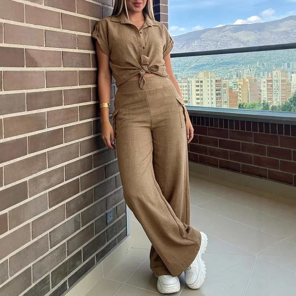 Damen lässiger Jumpsuit mit hochgeschlossenem Kragen und praktischen Seitentaschen Echo Archiv