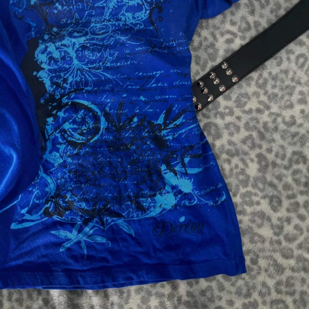 Damen Grafik-Print T-Shirt mit urbanem Kunstdesign Echo Archiv