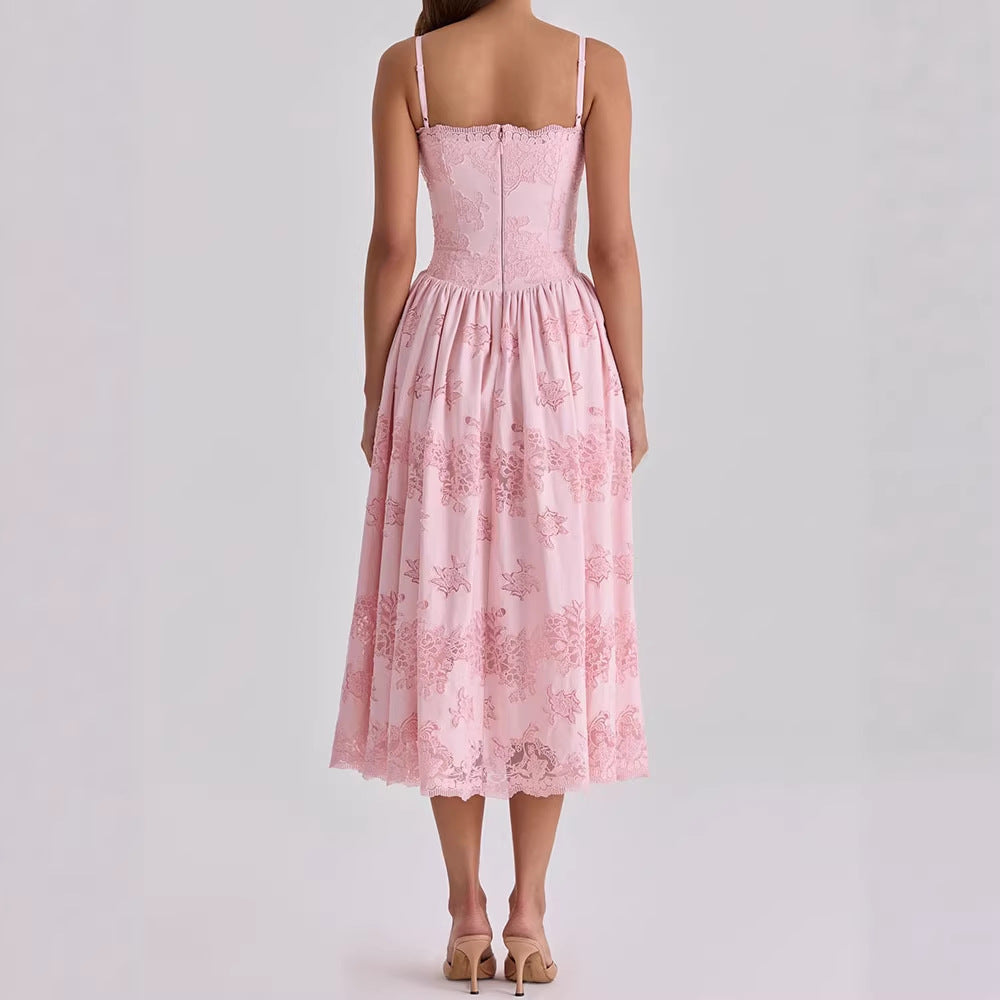 Damen Elegantes Maxikleid mit zarten Spitzenapplikationen Echo Archiv