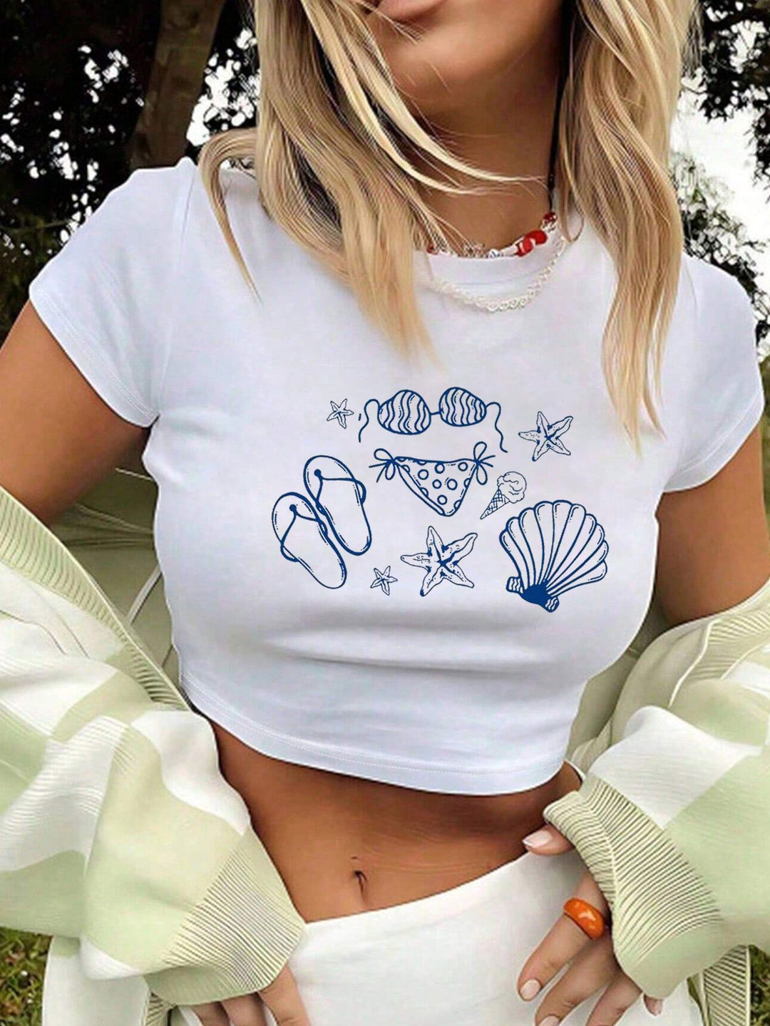 Damen Crop-T-Shirt mit künstlerischem Lippenmotiv und kreativem Druck Echo Archiv