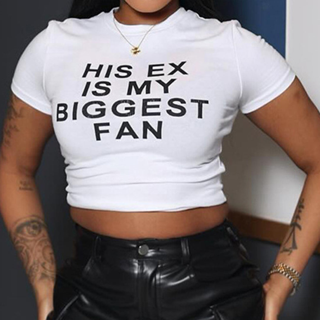 Damen Crop-Top mit witzigem Schriftzug und figurbetontem Schnitt Echo Archiv