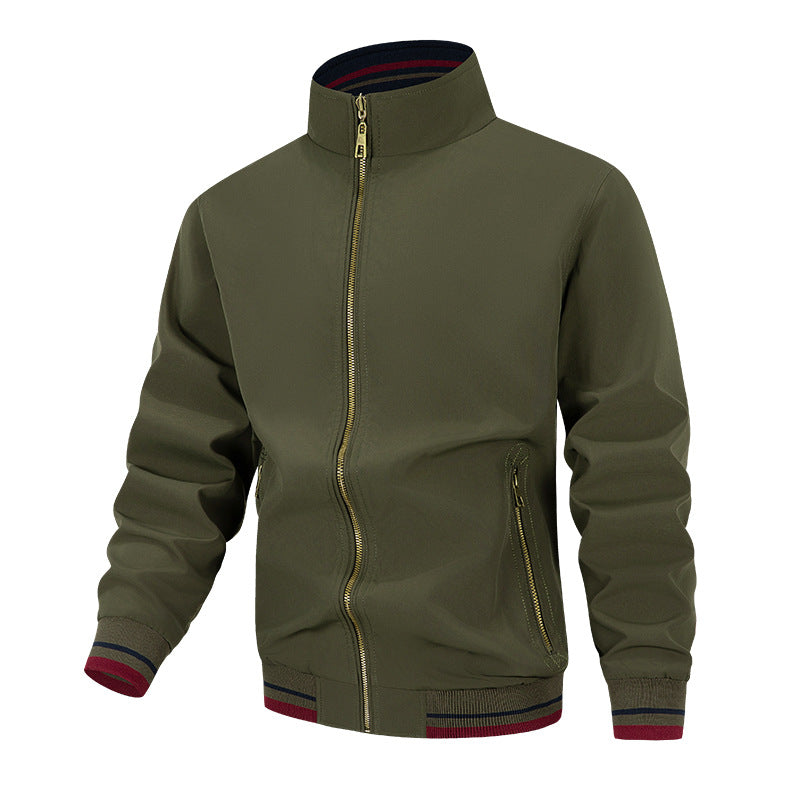 Herren modische Übergangsjacke mit hohem Kragen und praktischen Taschen Echoarchiv