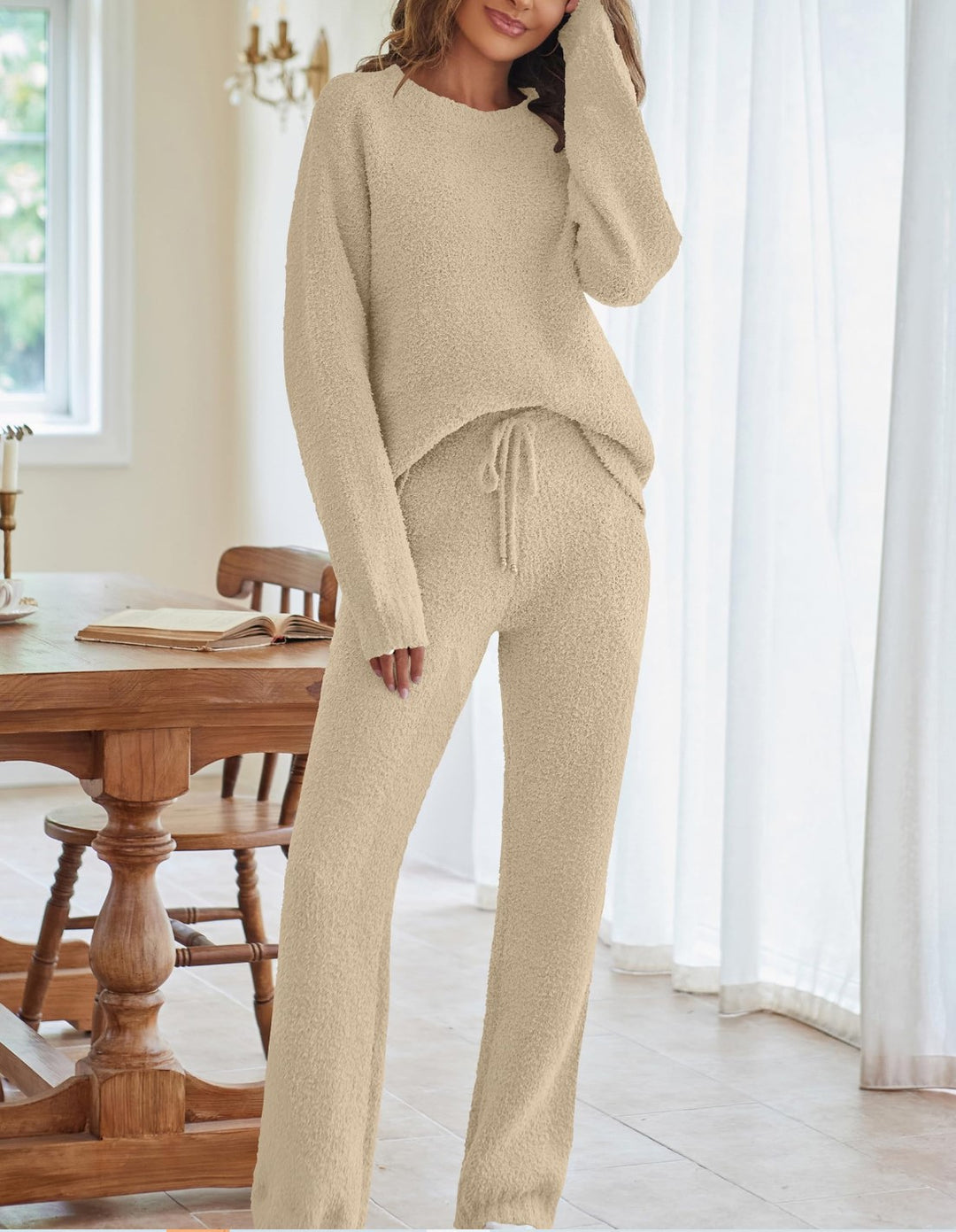 Damen nan kuscheliges Lounge-Set mit Oversize-Pullover und Kordelzughose Echo Archiv