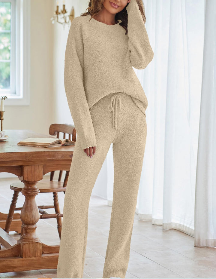Damen nan kuscheliges Lounge-Set mit Oversize-Pullover und Kordelzughose Echo Archiv