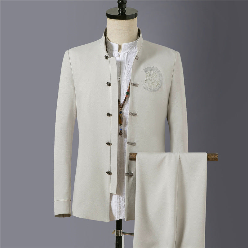 Herren nan asiatisch inspirierte Mandarinjacke mit Stehkragen, Knotenknopfleiste und tonalem Stick-Emblem Echo Archiv