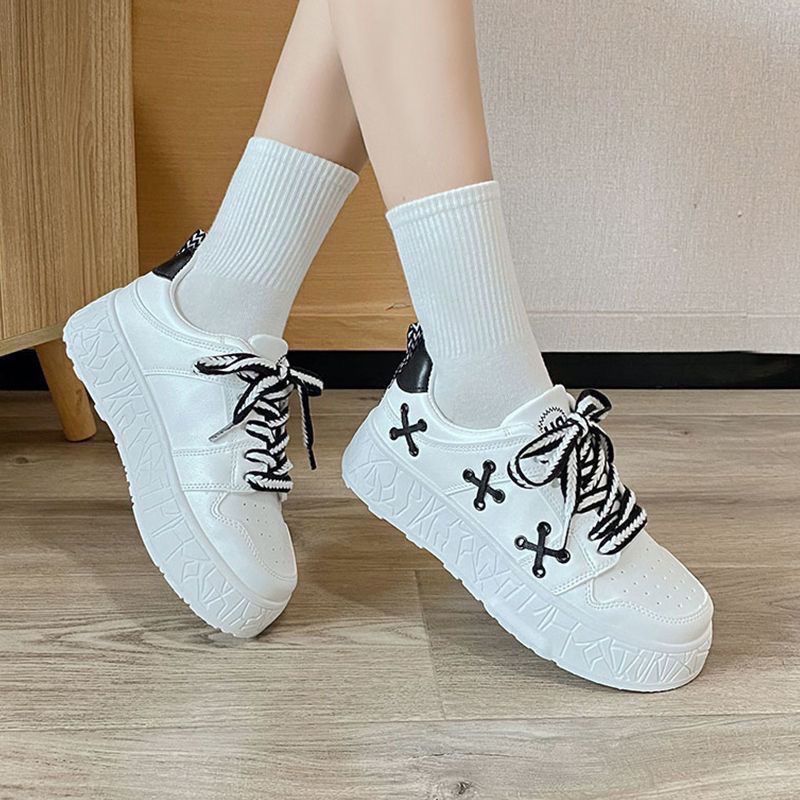Damen Sneaker mit modischem Design und robuster Sohle Echo Archiv