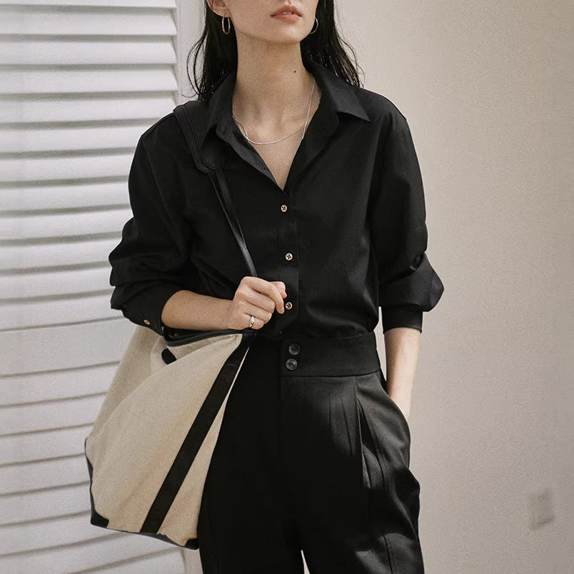 Damen Elegante, lockere Bluse und stilvolle Anzughose Echoarchiv