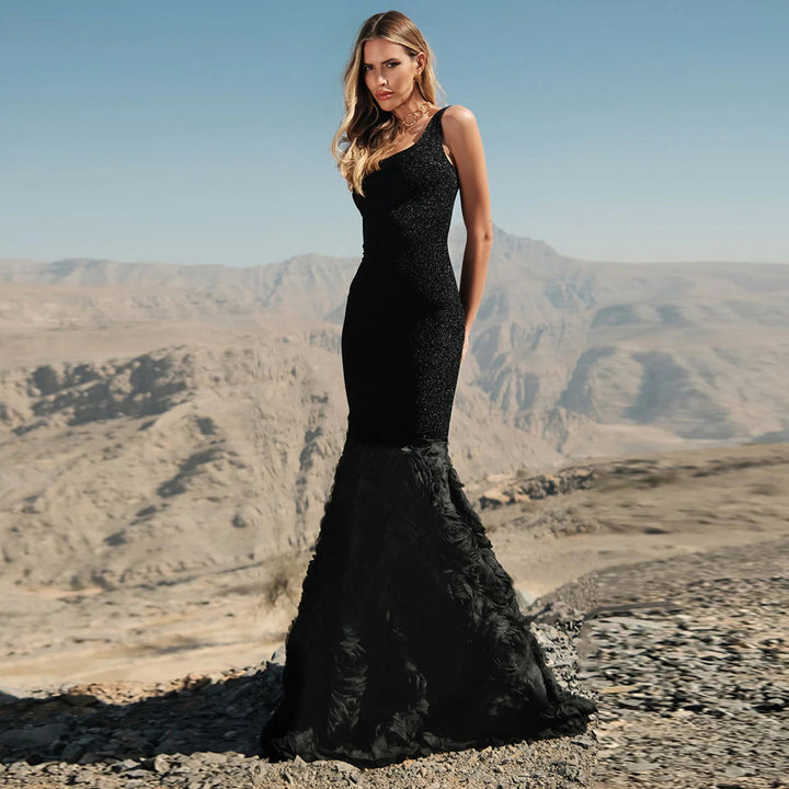 Damen glamouröses Maxikleid mit floralen Details und figurbetontem Oberteil Echo Archiv