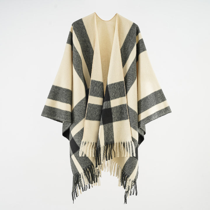 Damen Weichfallender Capeponcho aus Wollmix mit Blockkaro und Fransensaum Echo Archiv