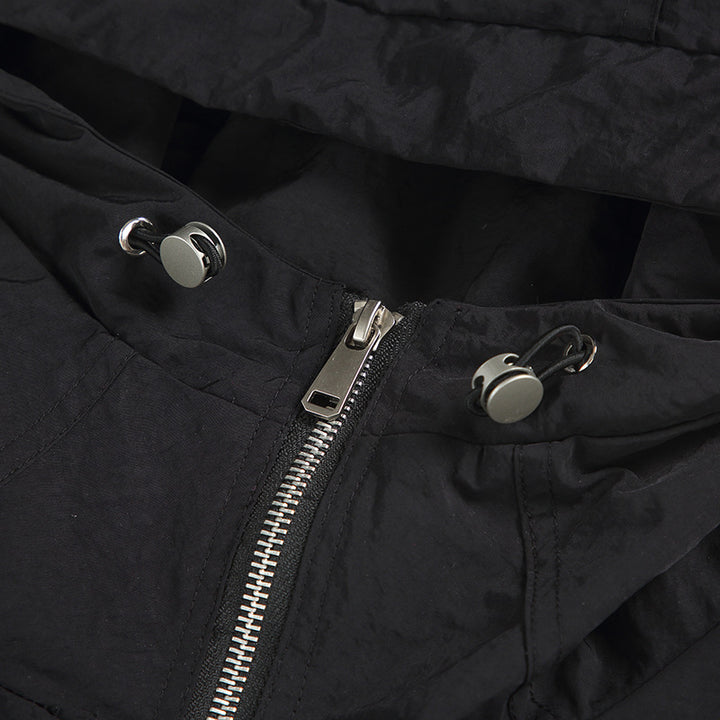 Unisex Ultraleichte Packbare Kapuzenjacke im Boxy-Relax-Schnitt mit Zwei-Wege-Metallreißverschluss Echoarchiv