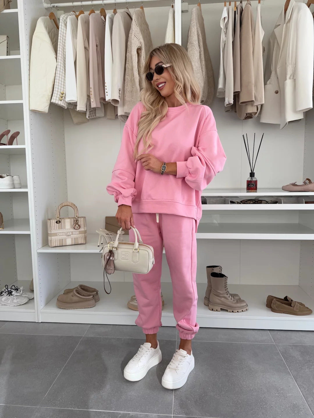 Damen Oversized Loungewear-Set aus weich angerautem Sweat mit Kordelzug-Jogginghose und relaxed Pullover – Élanora