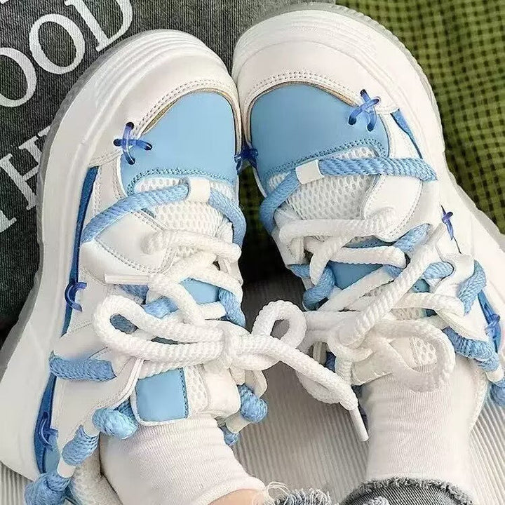 Damen Sportliche Sneakers mit innovativen Akzenten und rutschfester Sohle Echo Archiv