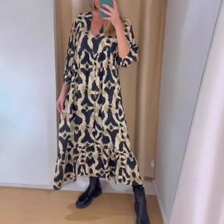 Damen nan weites Stufenmaxikleid mit V-Ausschnitt geraffter Brustpasse und Dreiviertelärmeln Echo Archiv