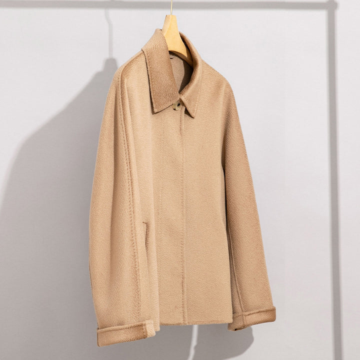 Damen Teddyjacke mit Hemdkragen und verdeckter Knopfleiste Echoarchiv