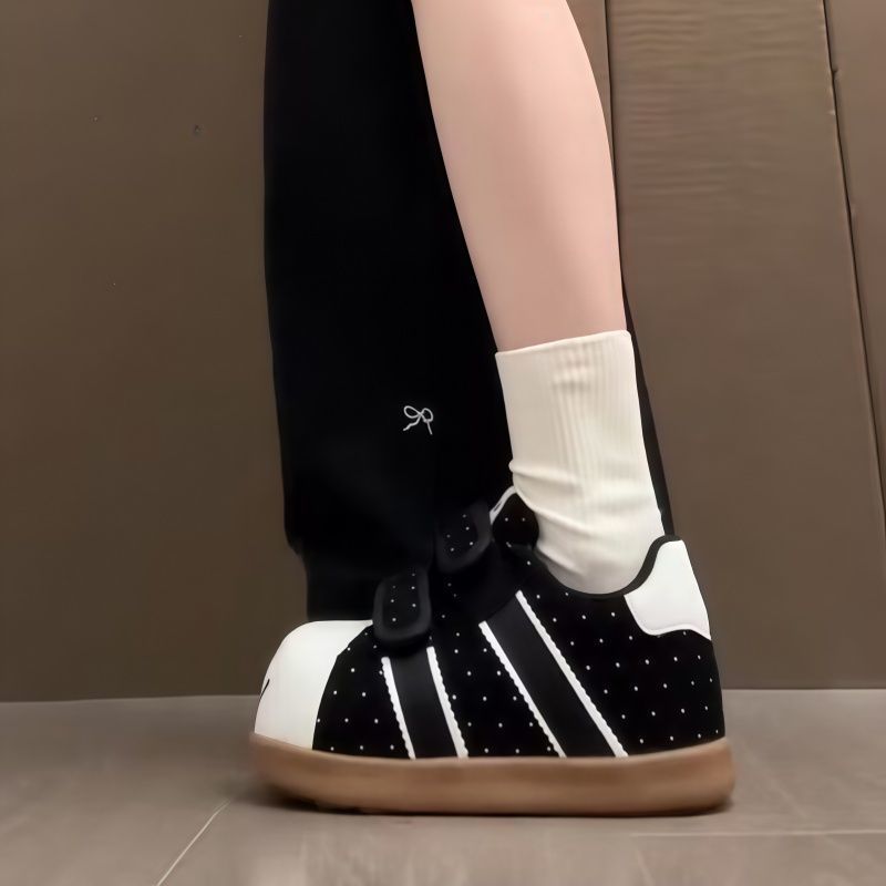 Damen Komfortable Sneaker mit praktischen Klettverschlüssen und lässigem Design Echo Archiv
