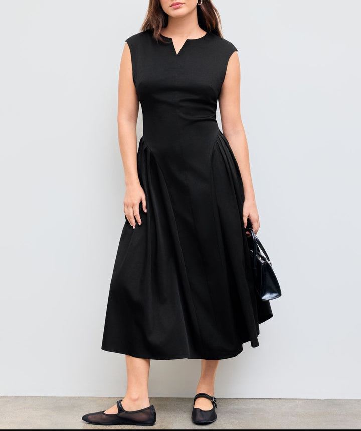 Damen elegantes Maxikleid mit voluminösen Falten und ärmellosem Design Echo Archiv