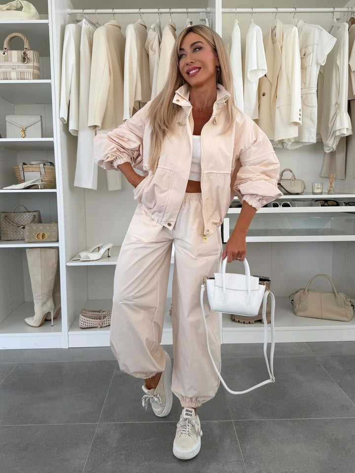 Damen Leichter Nylon-Trainingsanzug mit Bomberjacke und weitem Jogger Echoarchiv
