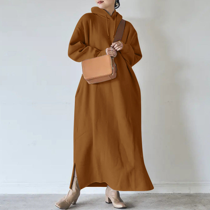 Damen nan Oversize Kapuzenmaxikleid mit geradem Schnitt und Seitenschlitz Echo Archiv