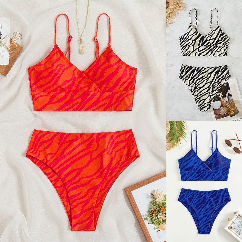 Damen Bikini-Set mit modernem Wickeldesign und hohem Beinausschnitt Echo Archiv