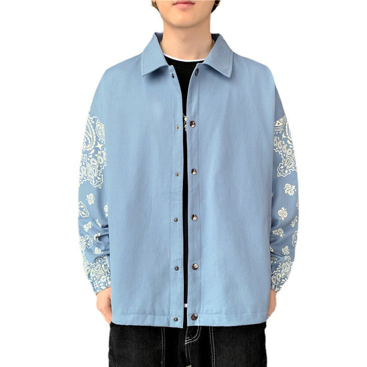 Herren Leichte Coachjacke mit Bandana-Print-Ärmeln und Druckknopffront Echoarchiv