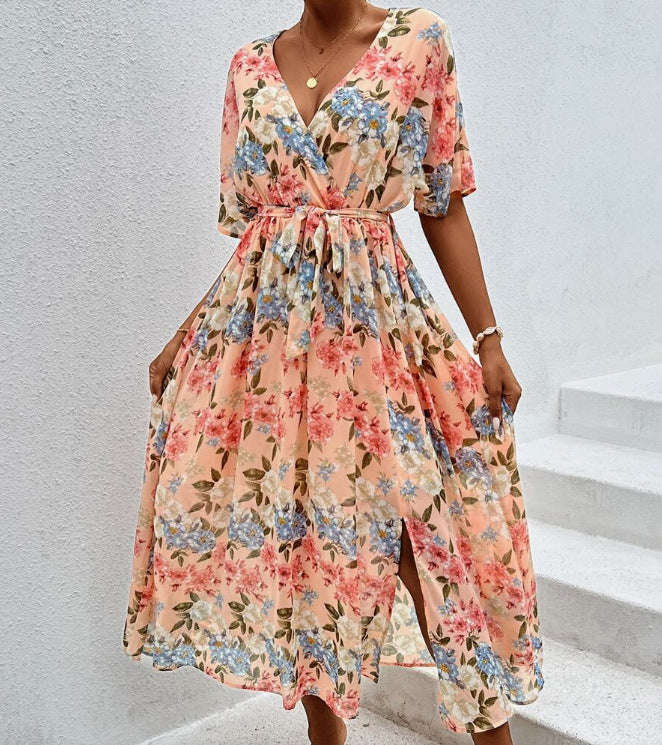 Damen nan florales V-Ausschnitt-Bindekleid mit tailliertem Gürtel und seitlichem Beinschlitz Echo Archiv