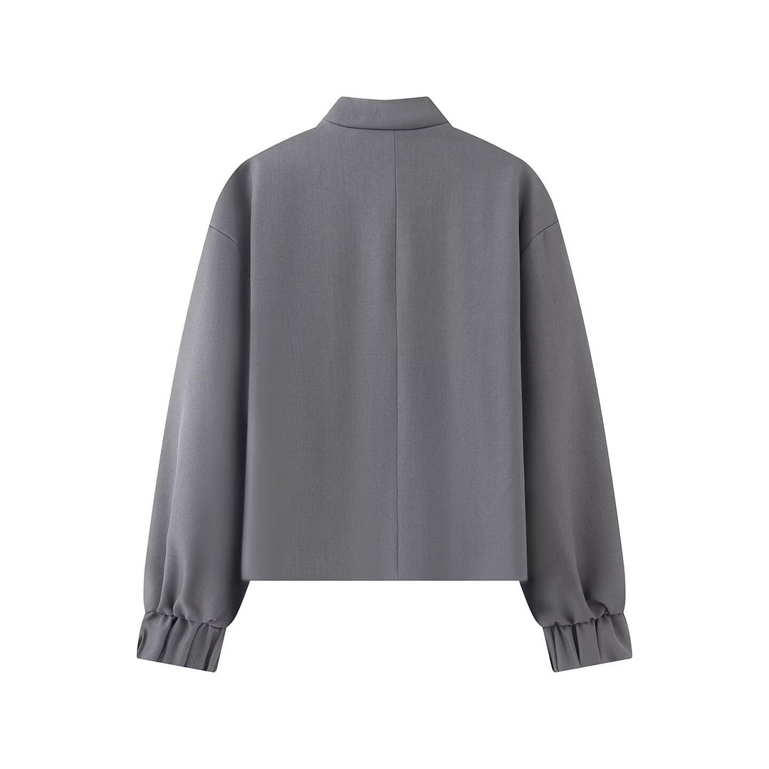 Damen Kurze Boxy‑Jacke mit Stehkragen und Knotenverschluss-Details Echo Archiv
