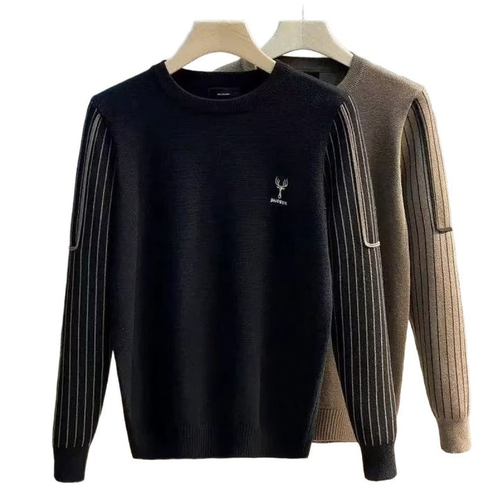 Herren Feinstrick-Pullover mit kontrastierenden Rippenärmeln und gesticktem Hirschlogo Echoarchiv