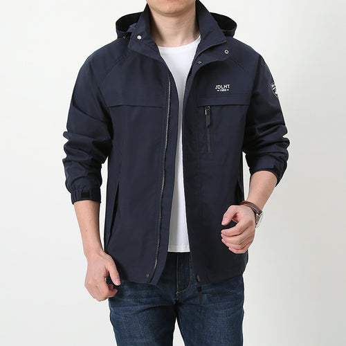 Herren Atmungsaktive Übergangs-Softshelljacke im Field‑Stil mit verdeckter Kapuze und Reißverschluss‑Brusttasche Echoarchiv