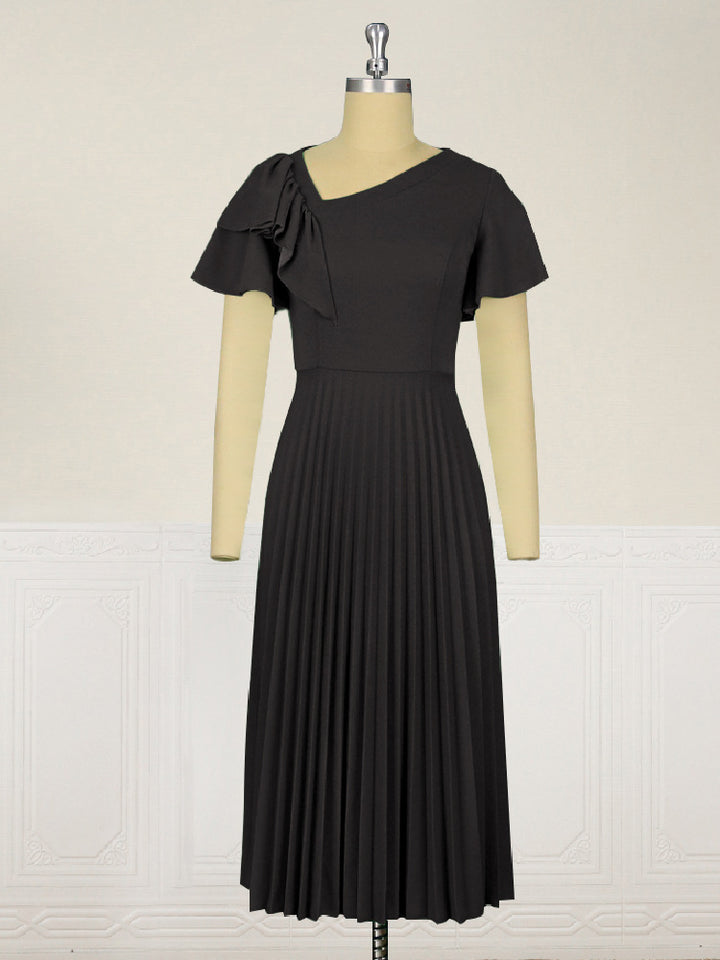 Damen elegantes Plisseekleid mit asymmetrischem Rüschen-Detail Echo Archiv