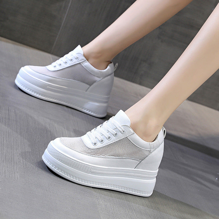 Damen Plateau Sneakers mit modischer und komfortabler Struktur Echo Archiv