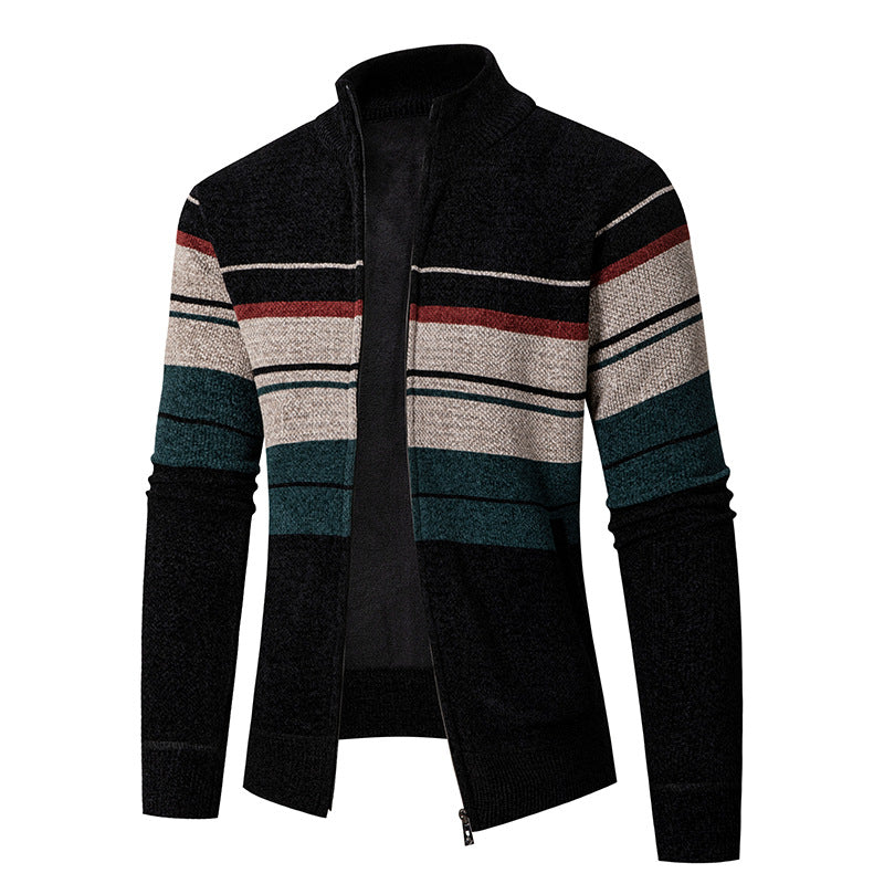 Herren modische Strickjacke mit kontrastierenden Streifen und hochabschließendem Kragen Echoarchiv