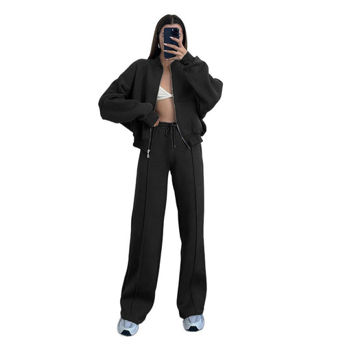 Damen nan kurz geschnittenes Blouson mit Reißverschluss und weiter High-Waist Jogginghose Set Echo Archiv