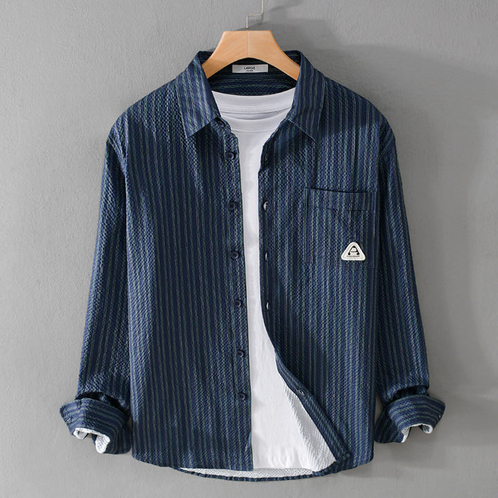 Herren Leichtes gestreiftes Baumwoll‑Leinen Layering‑Overshirt mit Kentkragen, Brusttasche und Crinkle‑Struktur Echoarchiv