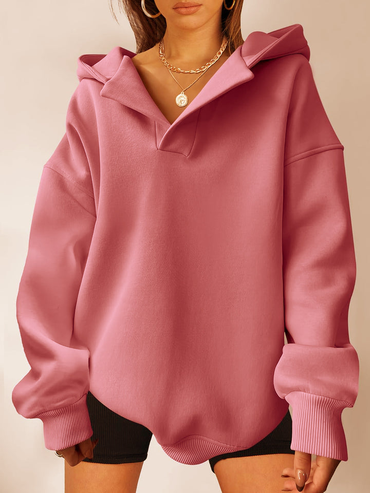 Damen Oversize-Kapuzenpullover aus schwerem Sweatstoff mit V‑Ausschnitt‑Detail und langen Rippbündchen – Auréline