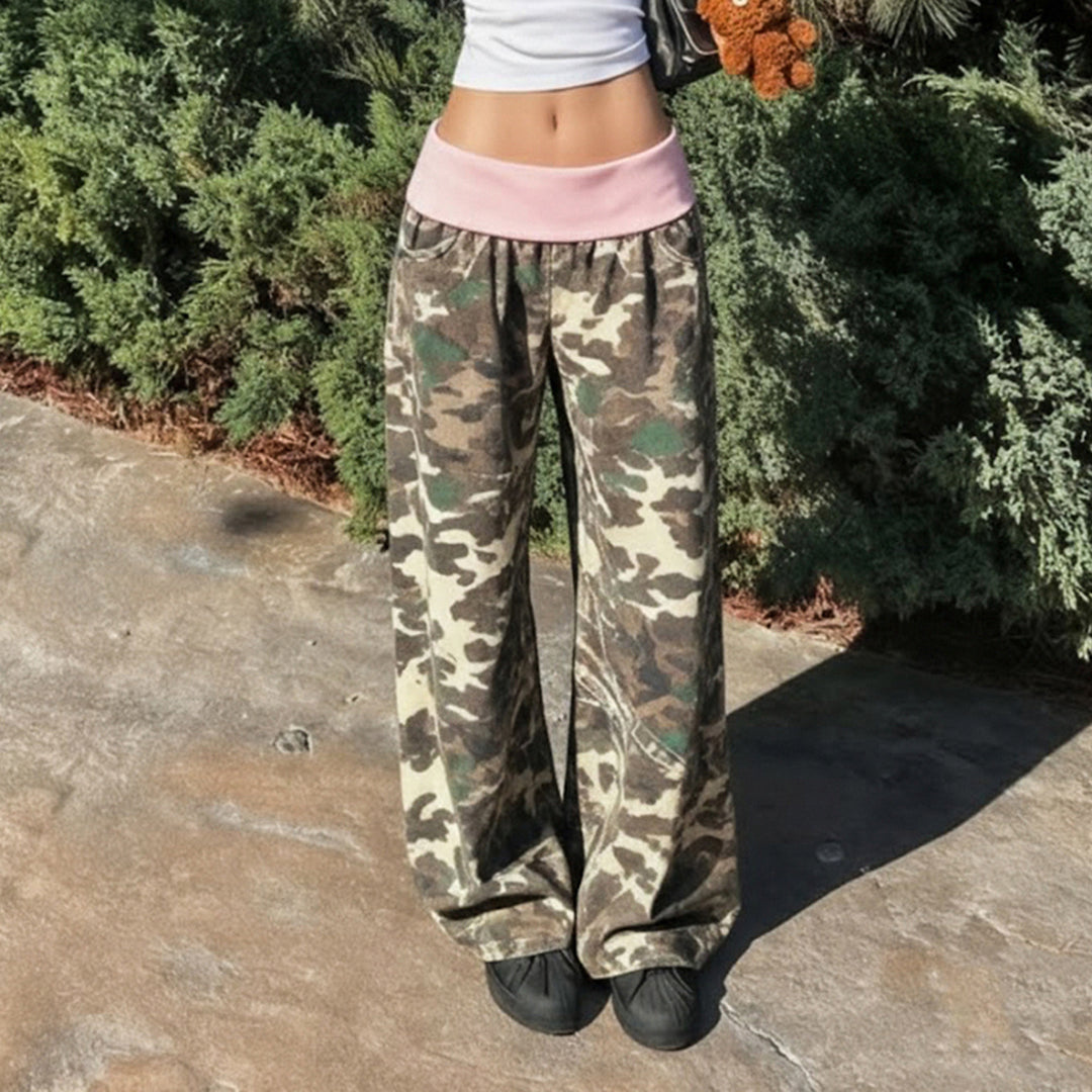 Damen nan weite Lounge-Hose mit Umschlagbund, Camouflage‑Muster und elastischem Komfortstretch Echo Archiv