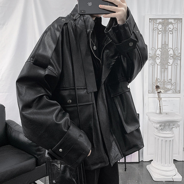 Herren Weitgeschnittene Kunstlederjacke mit Kapuze, Utility-Taschen und verstellbaren Manschetten Echoarchiv