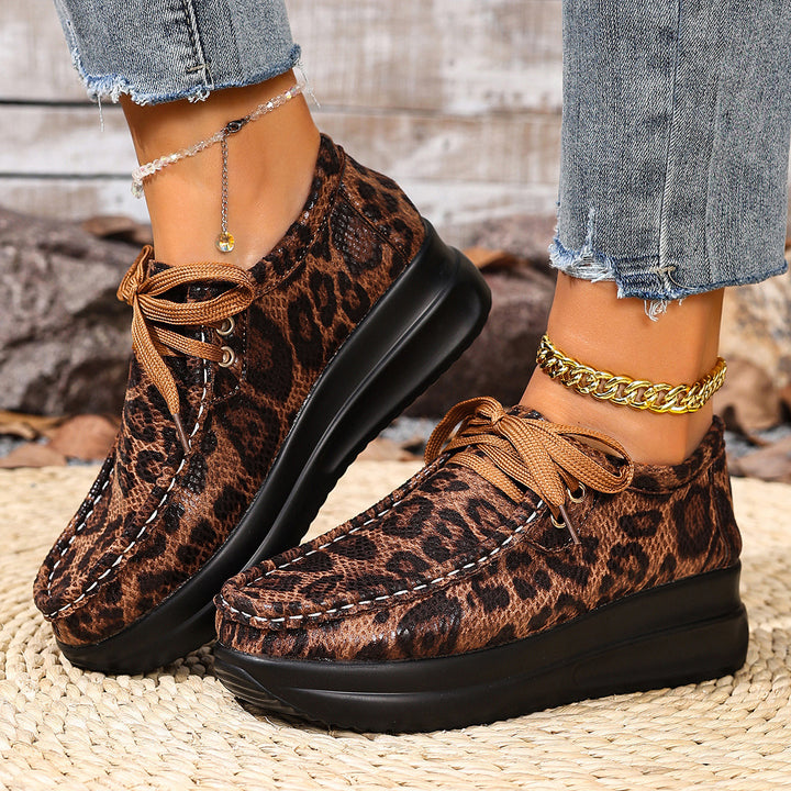 Damen Mokassin‑Sneaker mit Leopardenmuster, dicker Komfortsohle und Schnürung Echo Archiv