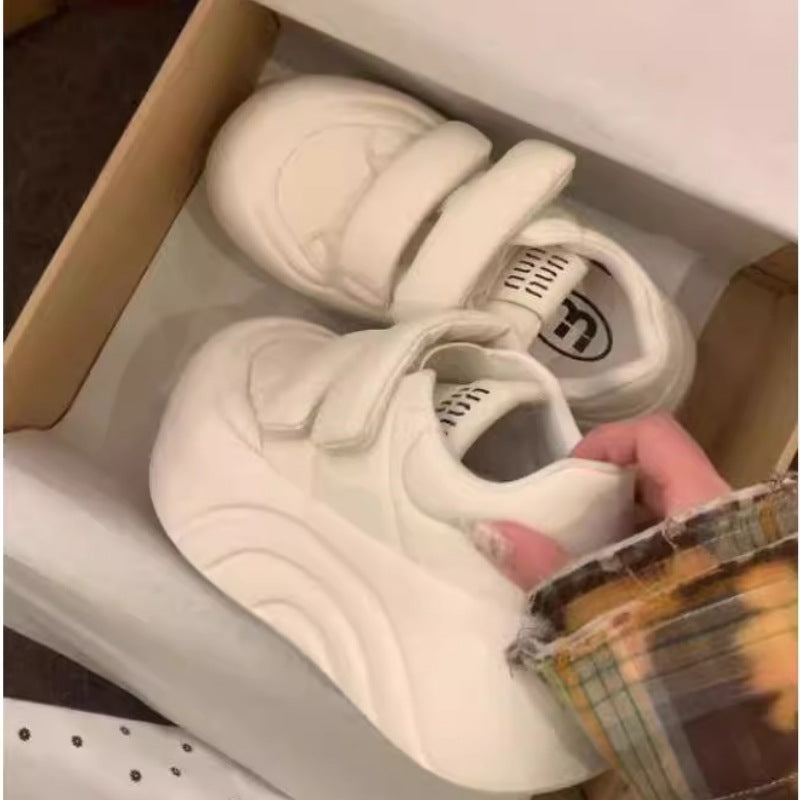 Damen Sportliche Plateau Sneakers mit verstellbarem Klettverschluss Echo Archiv