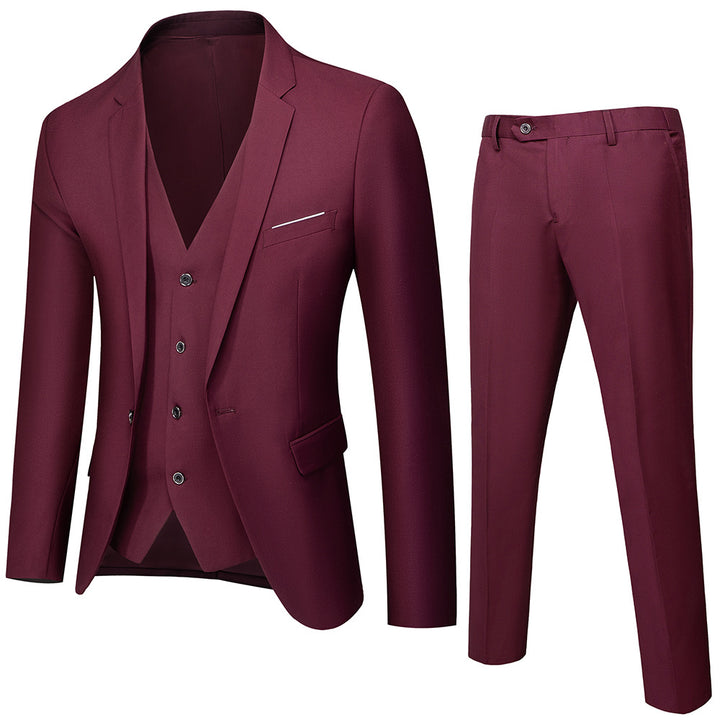 Herren nan dreiteiliges Business-Anzugset mit tailliertem Einreiher-Sakko, schmal geschnittener Weste und elegant geschnittener Anzughose Echo Archiv