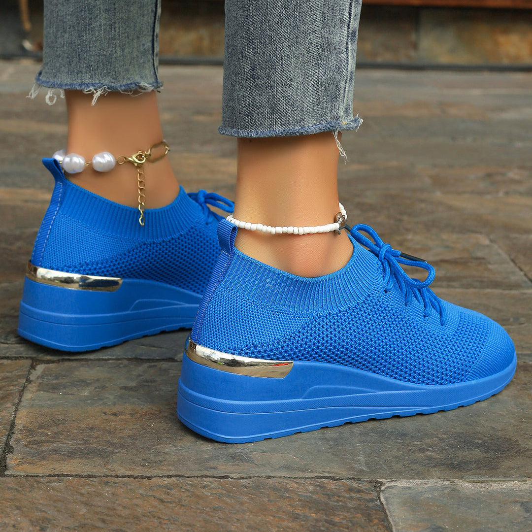 Damen bequeme Sport-Sneaker mit atmungsaktivem Obermaterial und eleganter Plateausohle Echoarchiv
