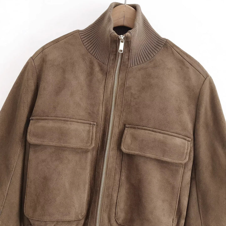 Damen Bomberjacke aus Wildlederoptik mit großen Pattentaschen und Rippbündchen Echo Archiv