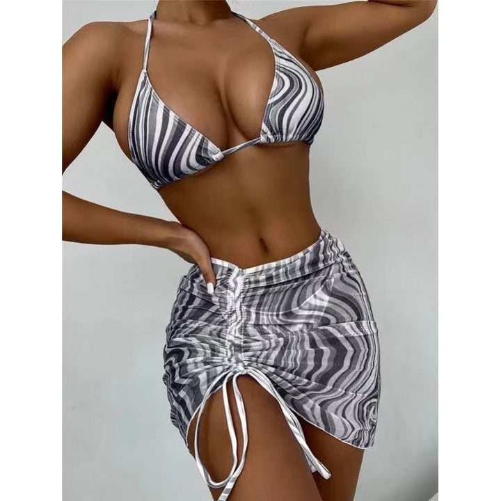 Damen Triangel-Bikini mit stylischem Wickelrock und verstellbaren Trägern Echo Archiv