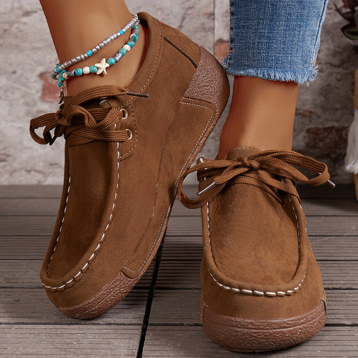 Damen mokassinartige Plateau-Sneaker mit Velourslederoptik, dekorativer Handnaht und stoßdämpfender Profilsohle Echo Archiv