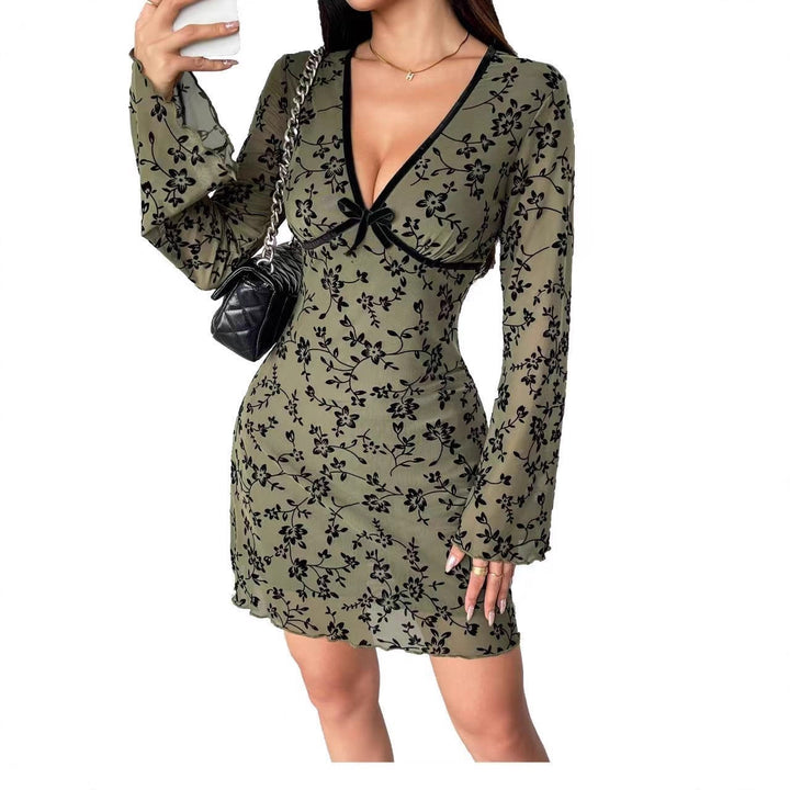 Damen nan tailliertes Netzstoff-Minikleid mit Samtflock-Blütenmuster, tiefem V-Ausschnitt und Schleifenapplikation Echo Archiv