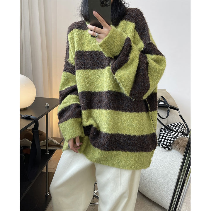 Damen Kuscheliges Oversize‑Strickkleid mit Bouclé‑Struktur und Rundhalsausschnitt Echoarchiv