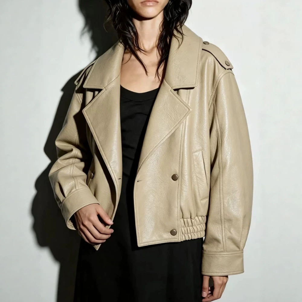 Damen Oversize Lederimitat-Blouson mit doppelreihiger Knopfleiste, weitem Revers und elastischem Saum Echoarchiv