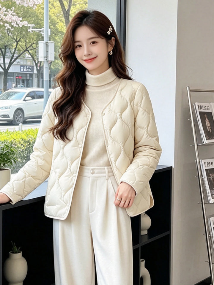Damen Modische und kuschelige Steppjacke Echoarchiv