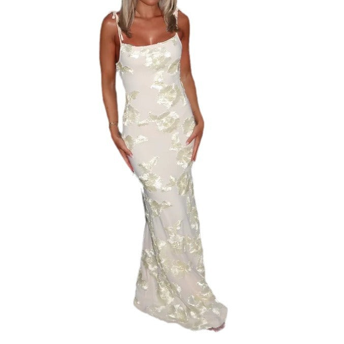 Damen Elegantes Blumenstickkleid mit trägerloser Silhouette Echo Archiv